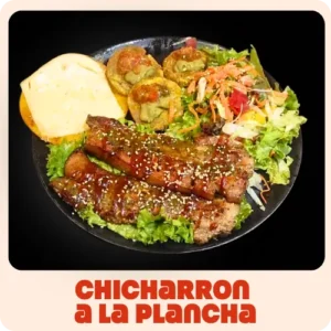 $26.000 | Porción de chicharron, pataconcitos con hogao o guacamole y porción de ensalada de lechuga, tomate y mango, todo en salsas de la casa.